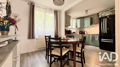 Appartement à Sainte-Geneviève-des-Bois (91700)