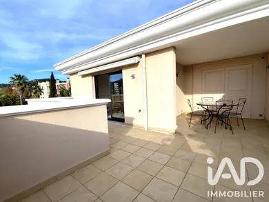 Appartement à Hyères (83400)