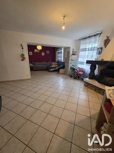 Maison de village à Mareuil-le-Port (51700)