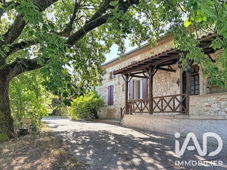 Maison 14 pièces 437 m² · à Monclar · 437 m² · 625 000 €
