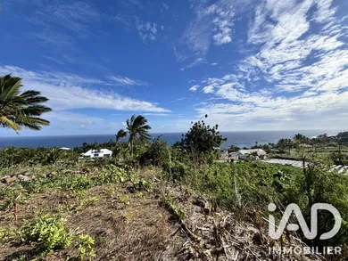 Building plot in Petite-Île (97429)