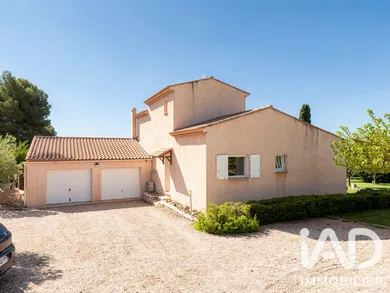 Maison traditionnelle à La Motte-d'Aigues (84240)