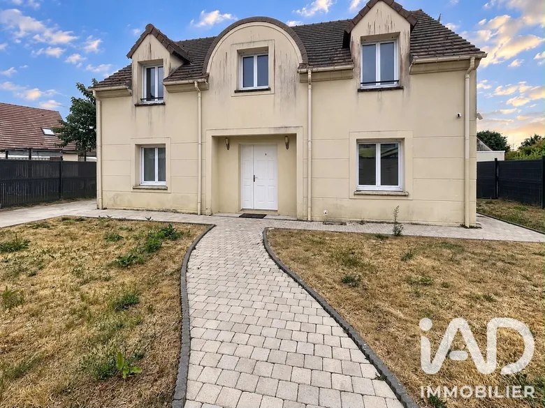 Maison 6 pièces 149 m² · à Pamfou · 149 m² · 375 000 €