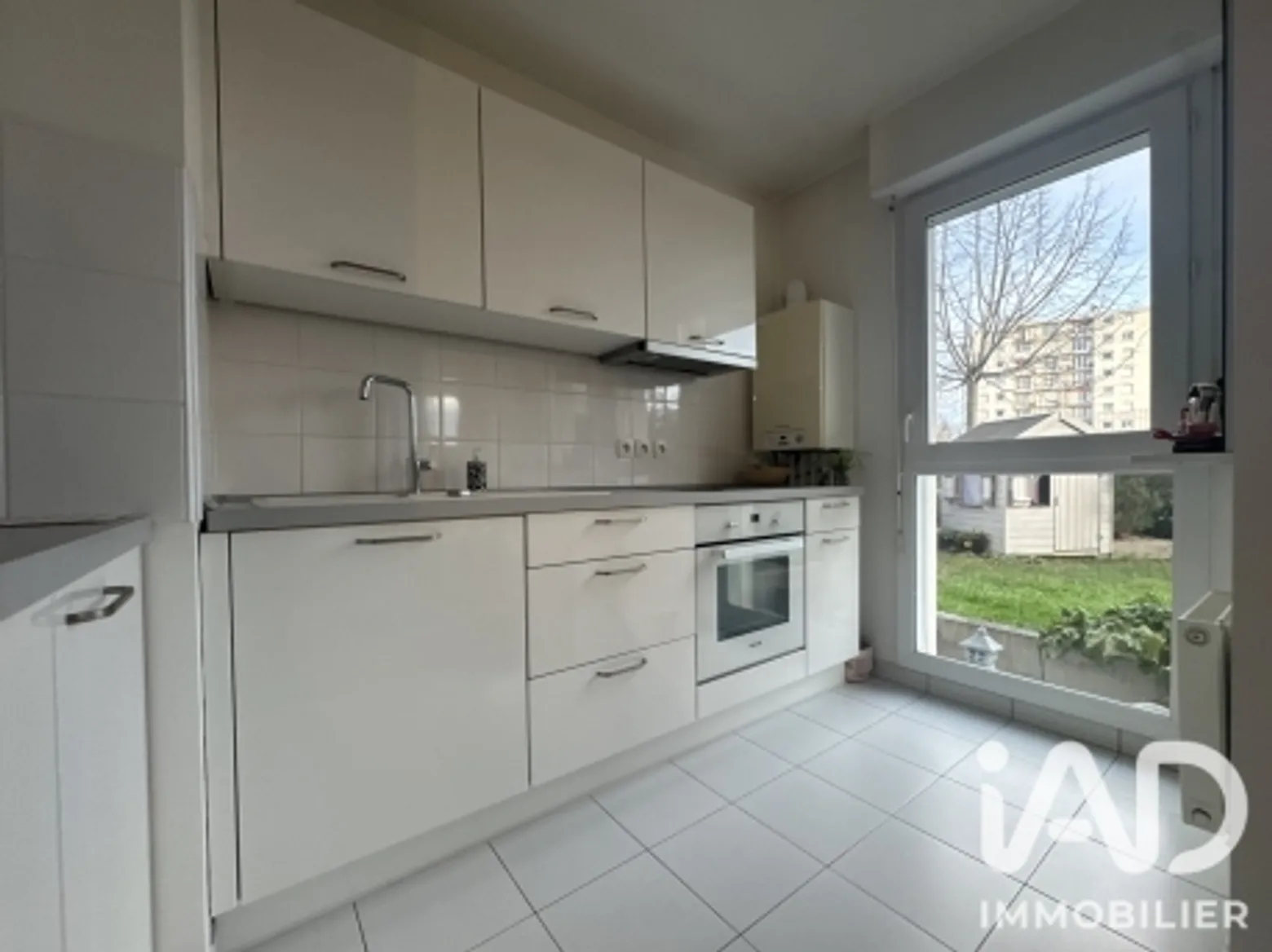 Vente appartement à Chambray-lès-Tours (37170) : appartement 4 pièces 82 m² - 2092689 — 3