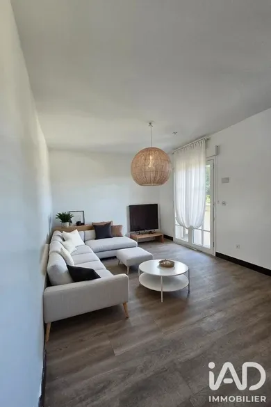 Apartment in Évry (91000)