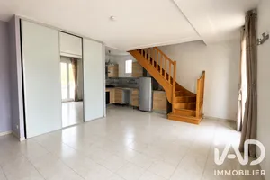 Duplex à Noisy-le-Grand (93160)