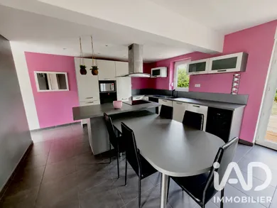 Maison à Lieu-Saint-Amand (59111)