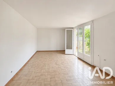Maison à Saint-Aigulin (17360)