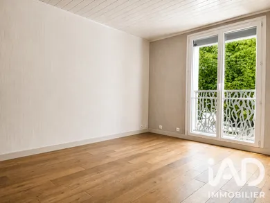 Apartment in Neuilly-Plaisance (93360)