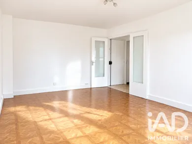 Studio à Livry-Gargan (93190)