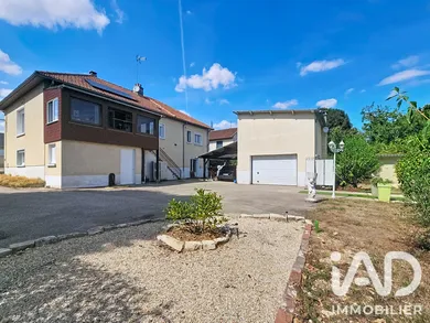 Maison à Charmoy (89400)