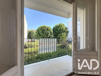 Apartment in La Rochelle (17000)