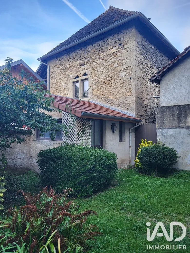 Maison 5 pièces 190 m² · à Serrières-de-Briord · 190 m² · 239 000 €