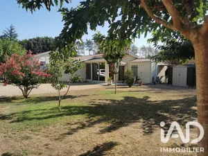 House in Abzac (33230)