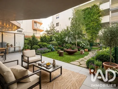 Appartement à Décines-Charpieu (69150)