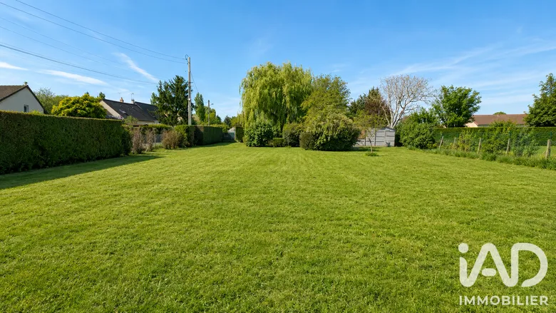 Terrain à Saint-Genouph (37510) · 116 000 €