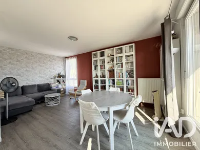 Appartement à Louvres (95380)