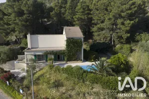 Maison traditionnelle à Aramon (30390)
