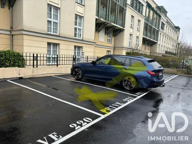 Parking à Serris (77700)