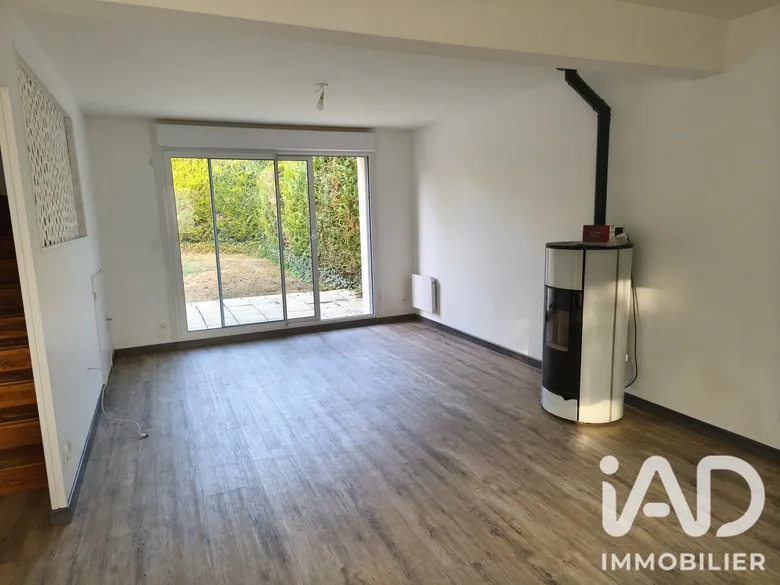 Maison 5 pièces 111 m² · à La Neuville au Temple · 111 m² · 179 500 €