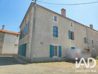 Maison à Saint-Laurent-de-Céris (16450)