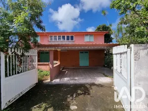 Maison traditionnelle à Sainte-Suzanne (97441)