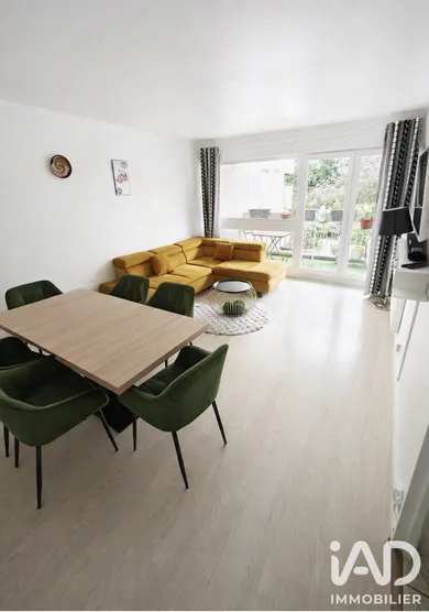 Appartement à Évry (91000)