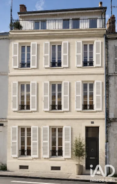 Apartment in La Rochelle (17000)