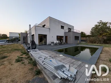 Maison d'architecte à Fondettes (37230)