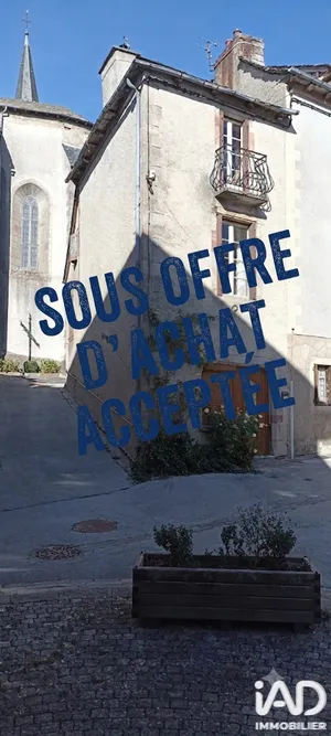 Village house in Salles-Curan (12410)