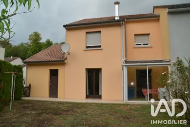 Detached house in Bourbonne-les-Bains (52400)