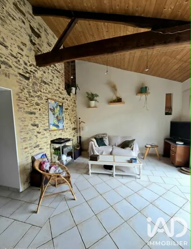 Longere in Essarts-en-Bocage (85140)