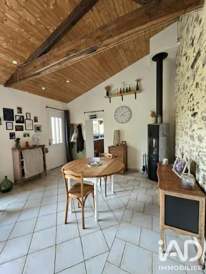 Longere in Essarts-en-Bocage (85140)