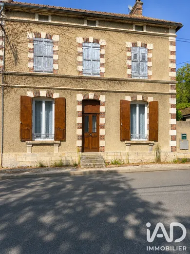 Maison à Laroche-Saint-Cydroine (89400)
