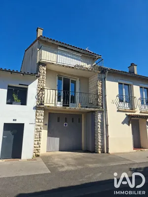 Village house in Vouneuil-sous-Biard (86580)