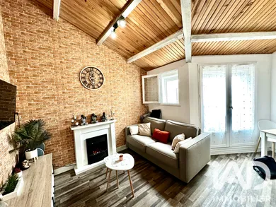 Immeuble à Port-la-Nouvelle (11210)