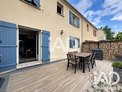 Maison traditionnelle à Vert-le-Petit (91710)