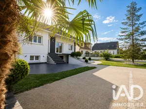 House in Saint-Parres-aux-Tertres (10410)