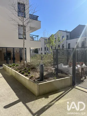 Studio à Romainville (93230)