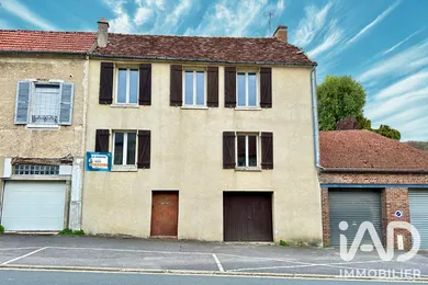 Apartment in Oulchy-le-Château (02210)