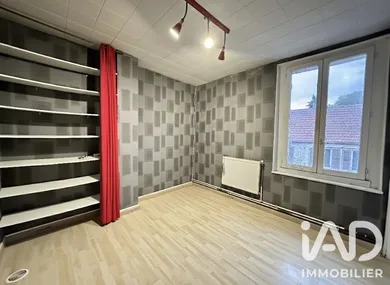 Apartment in Oulchy-le-Château (02210)