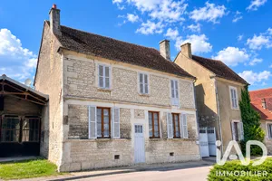 Village house in Yrouerre (89700)