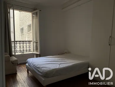 Apartment in Paris (75015)