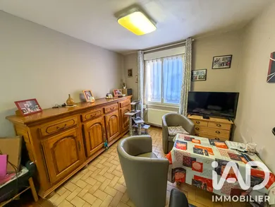 Maison de village à Fère-Champenoise (51230)