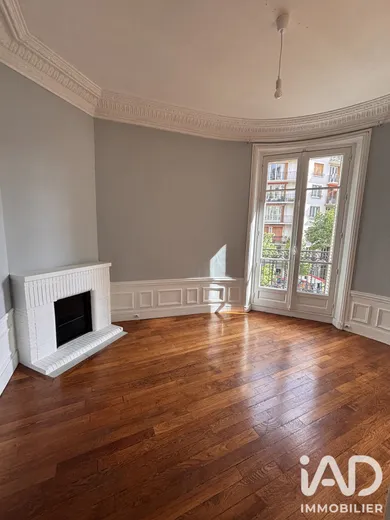 Apartment in Paris (75015)