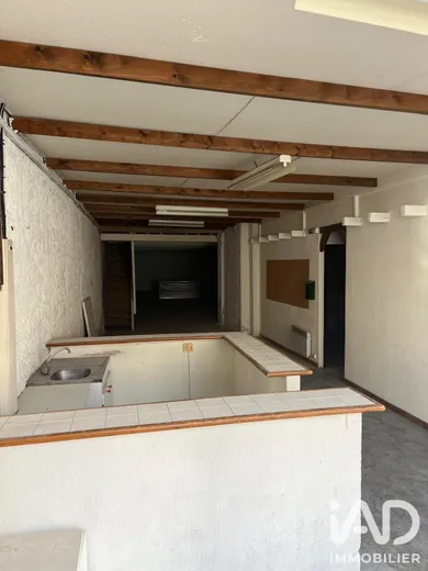 Immeuble à Pertuis (84120)