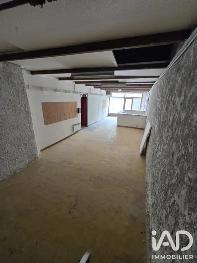 Immeuble à Pertuis (84120)