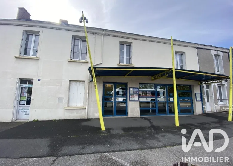 Immeuble 320 m² · à Thouars · 320 m² · 238 500 €