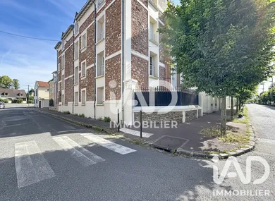 Parking in Corbeil-Essonnes (91100)