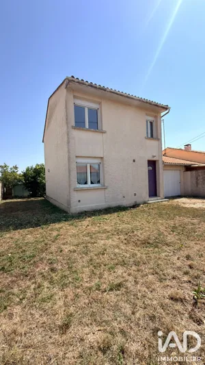 Townhouse in Bergerac (24100)